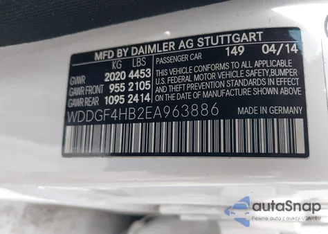 2014 Mercedes-Benz C 250 Luxury/Sport z USA, uszkodzony, nr VIN WDDGF4HB2EA963886